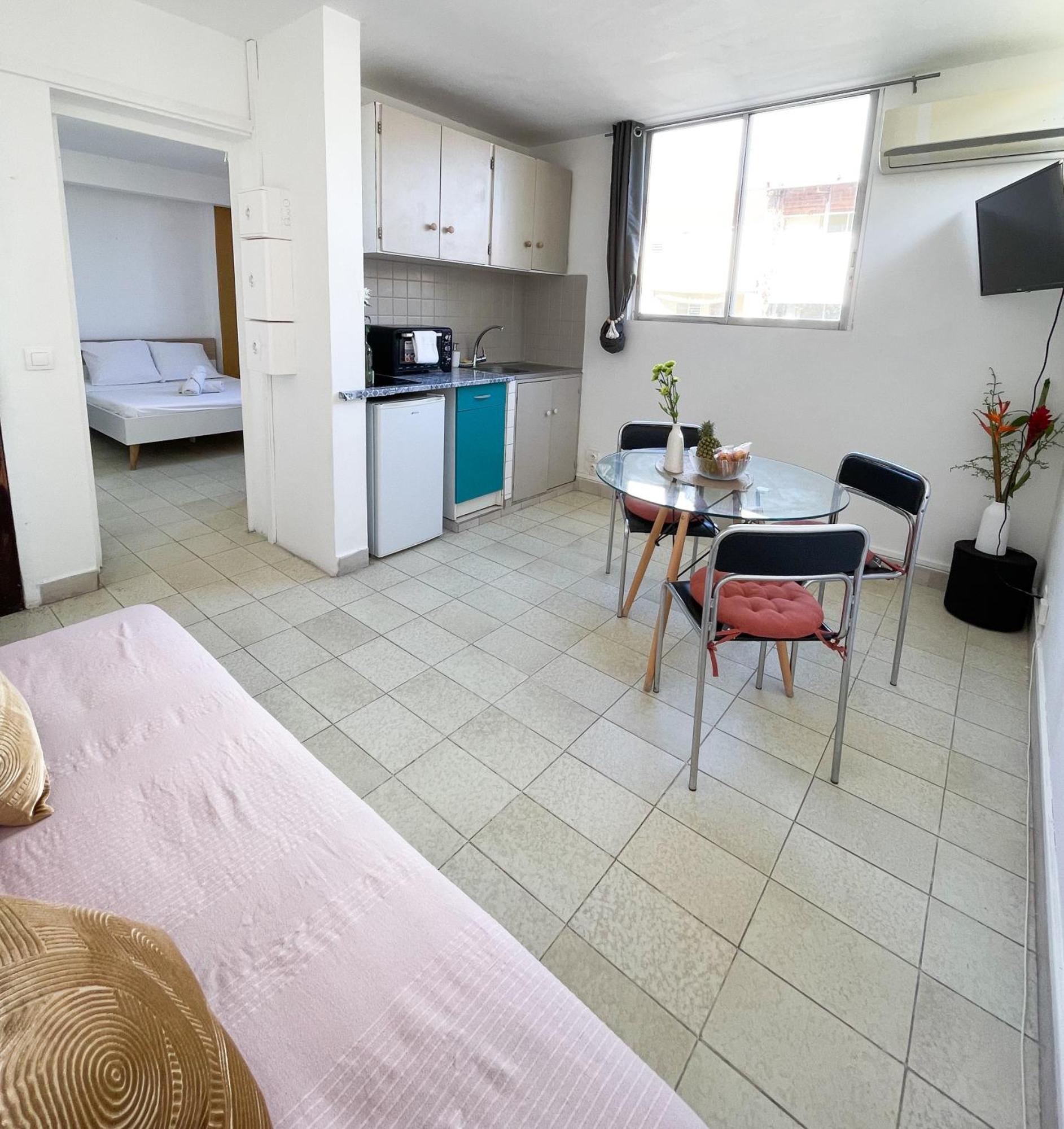 T2 Calme Et Lumineux Au Coeur De Pointe-A-Pitre Apartment Екстериор снимка